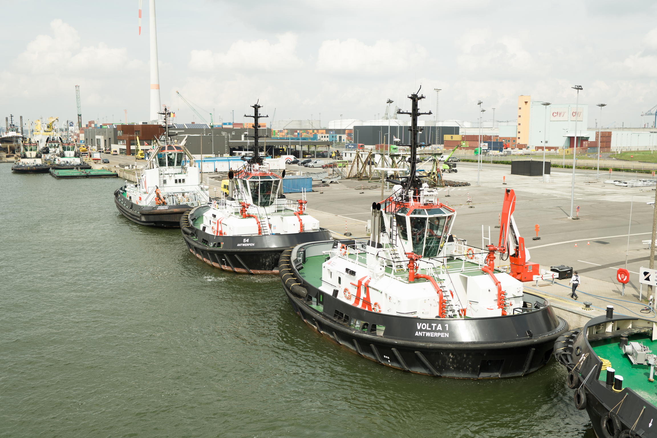 Volta 1 aan kade Nautisch Operationele Cluster