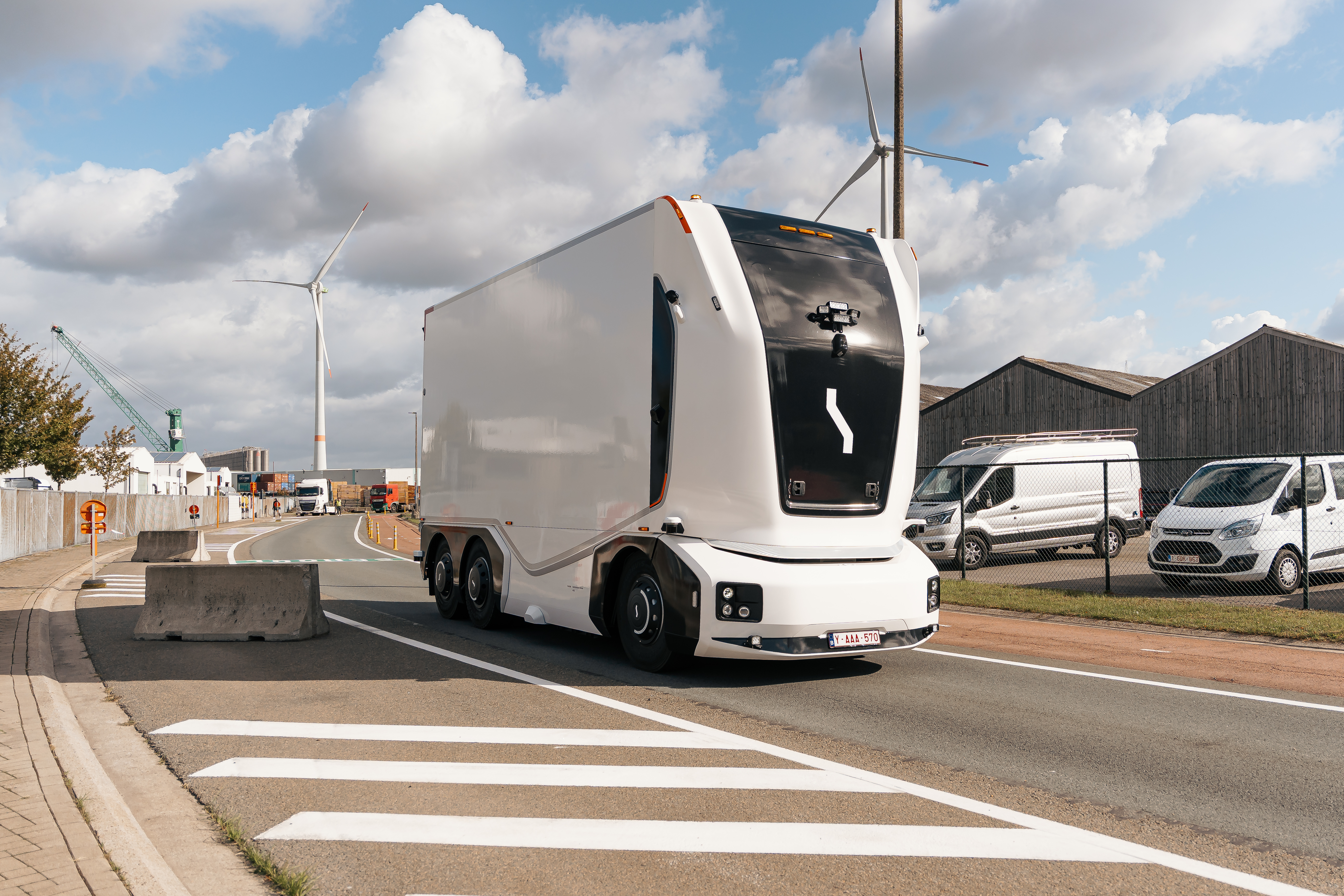 First-ever autonomous truck ride in Belgium at Port of Antwerp-Bruges
